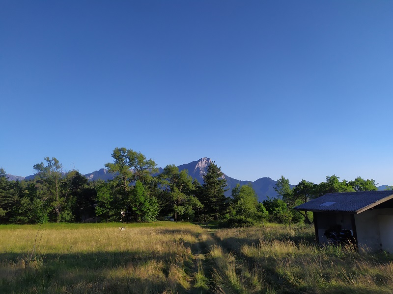 Aire camping-car  Puy-Saint-Eusbe (05200) - Photo 3